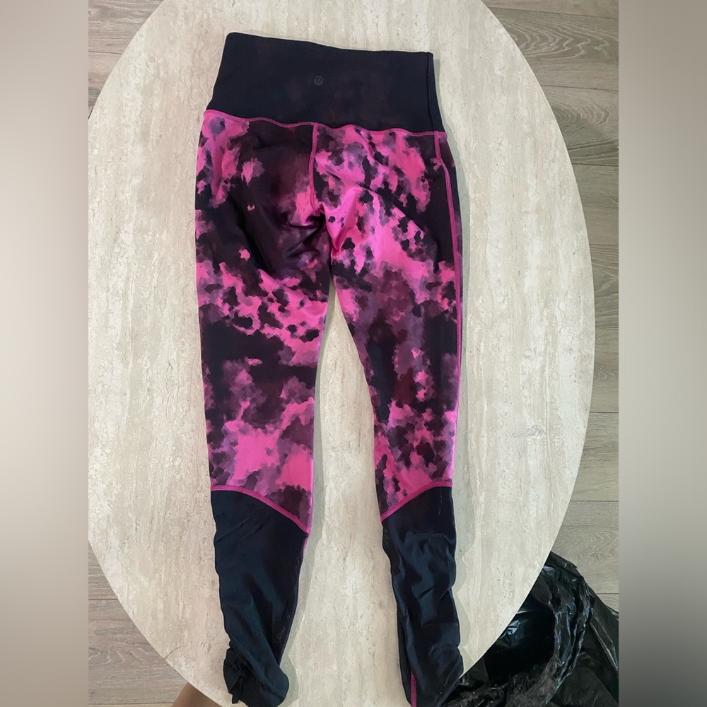 Lululemon Blooming Pixie Raspberry Black Sweaty E… - image 5